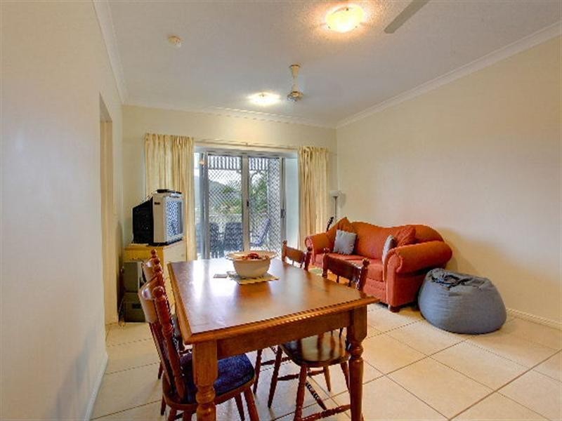 12/12-14 Martinez Avenue, West End QLD 4810