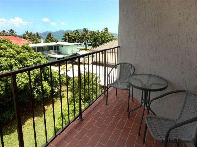 317/63 The Strand, North Ward QLD 4810