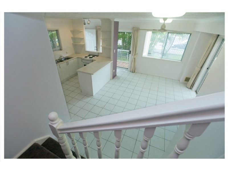 1/25 Cavendish Street, Pimlico QLD 4812