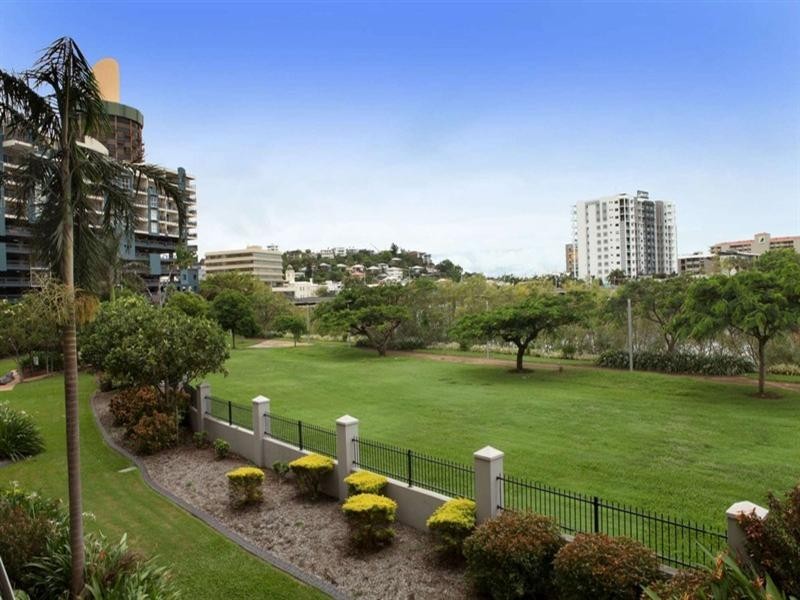 18/11-17 Stanley Street, Townsville City QLD 4810