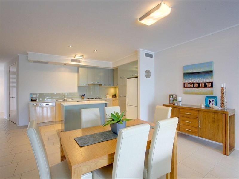 306/72-74 The Strand, North Ward QLD 4810