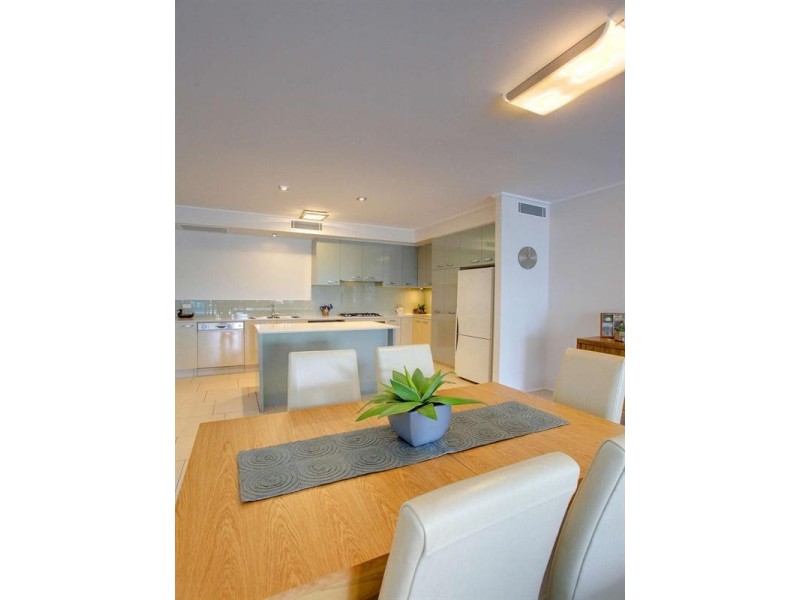 306/72-74 The Strand, North Ward QLD 4810