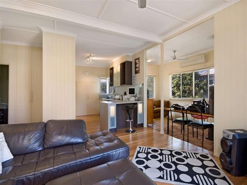 49 Goldring Street, Hermit Park QLD 4812