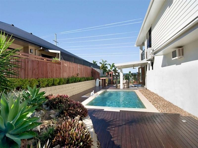 13 Knox Court, Mount Louisa QLD 4814