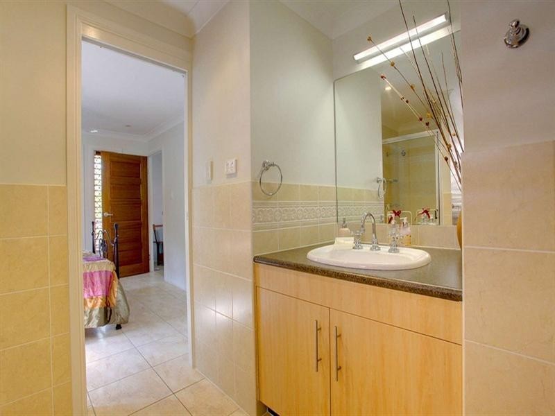 7 Riverbend Drive, Douglas QLD 4814