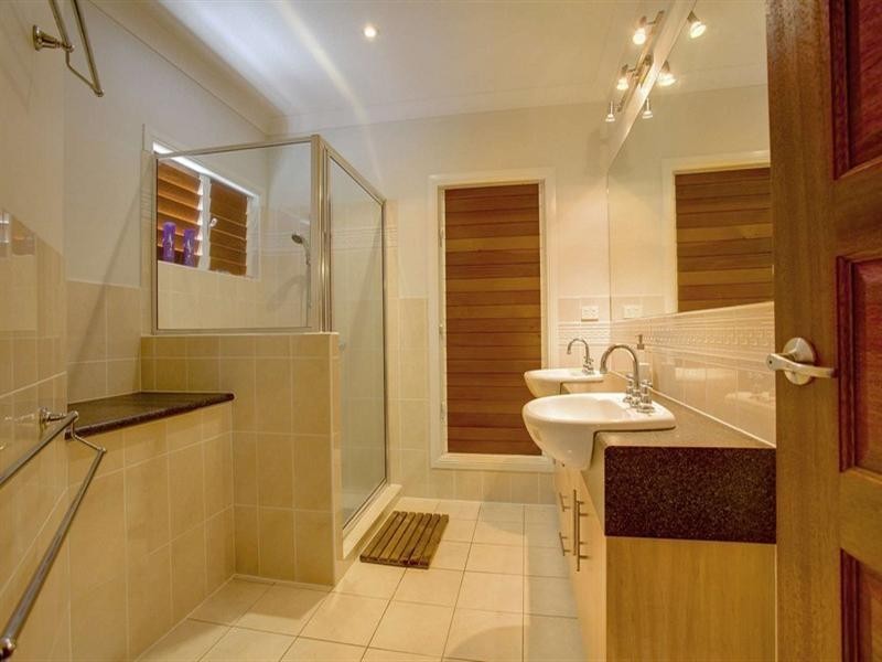 7 Riverbend Drive, Douglas QLD 4814