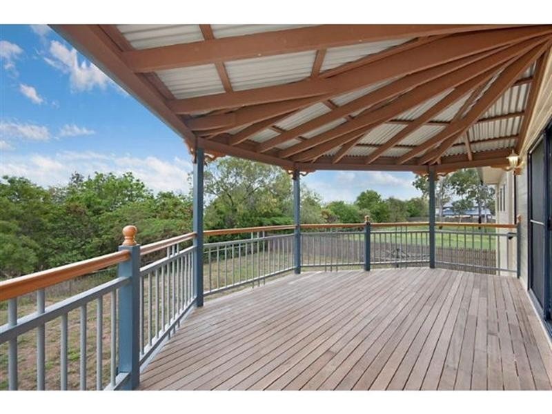 6 Margarita Court, Bushland Beach QLD 4818