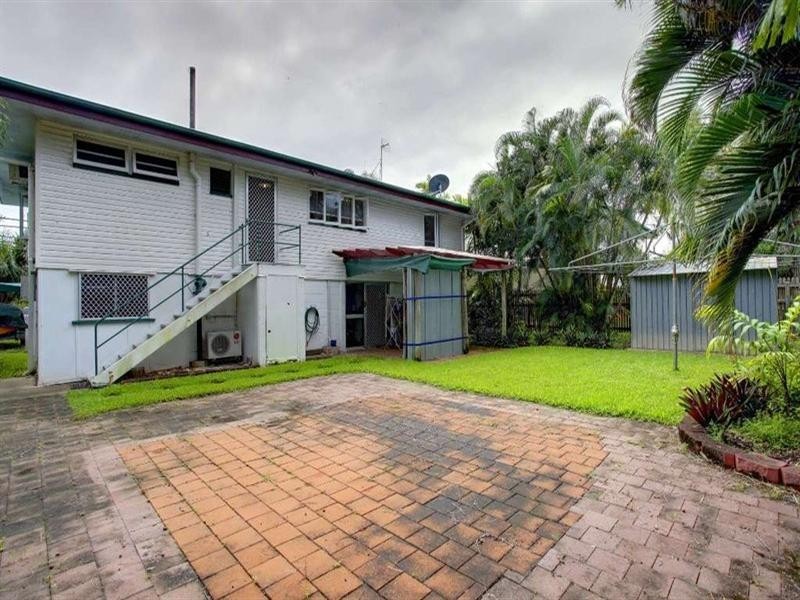 10 Maroong Street, Currajong QLD 4812