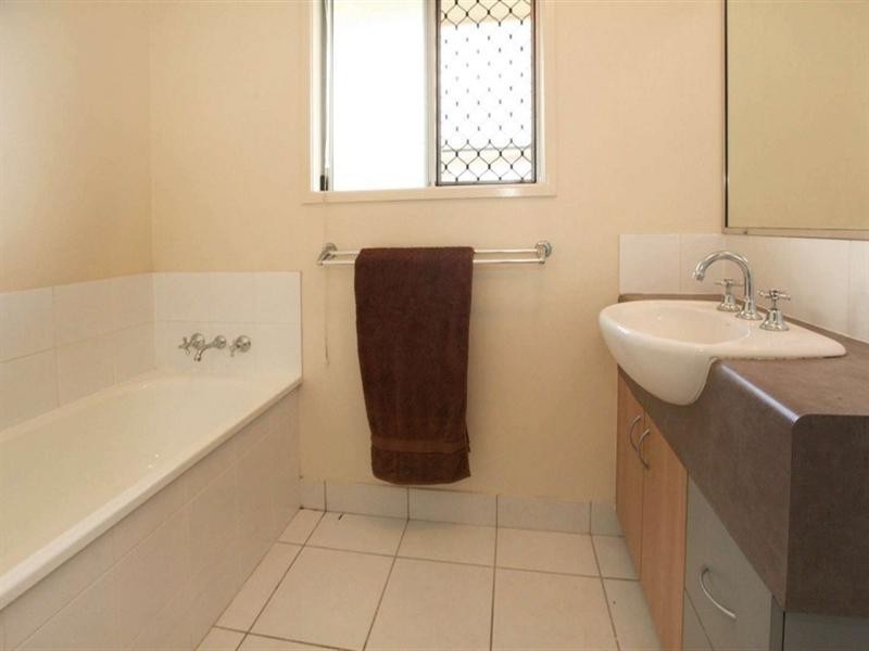 6 Drummond Court, Kirwan QLD 4817