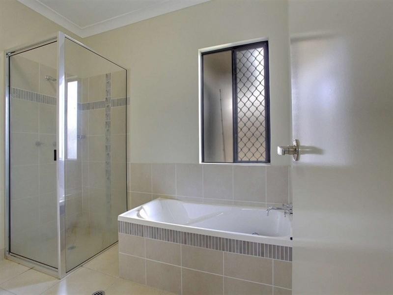 Mount Louisa QLD 4814