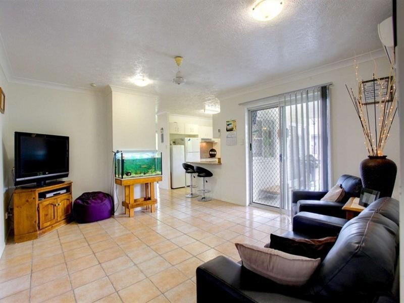 20 Colchester Crescent, Kirwan QLD 4817