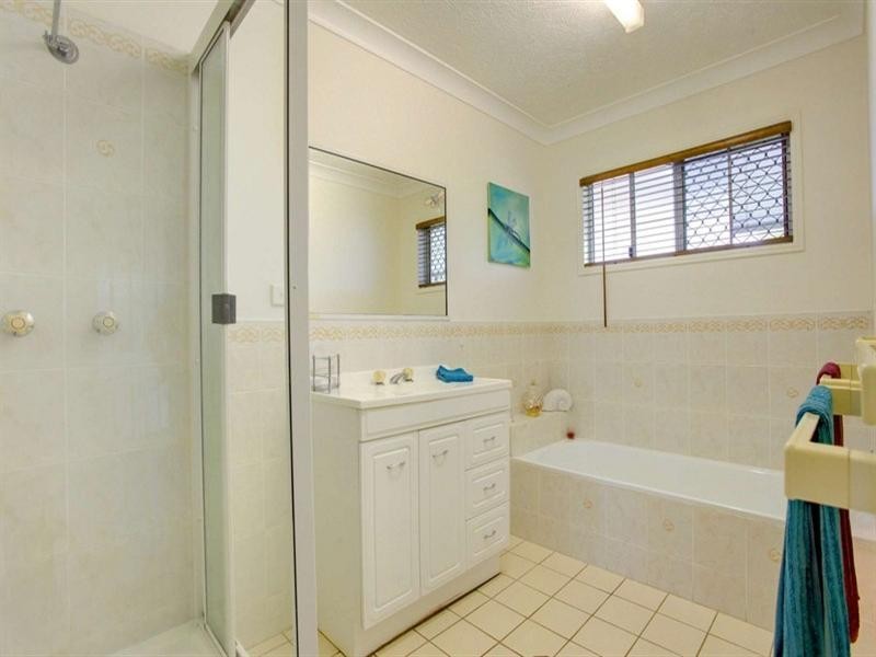 20 Colchester Crescent, Kirwan QLD 4817