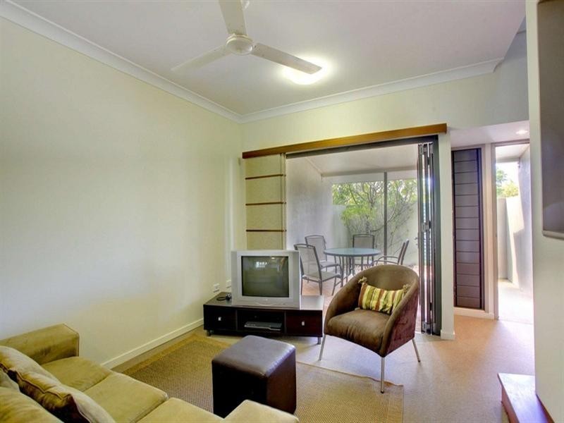 7/40-48 Perkins, South Townsville QLD 4810