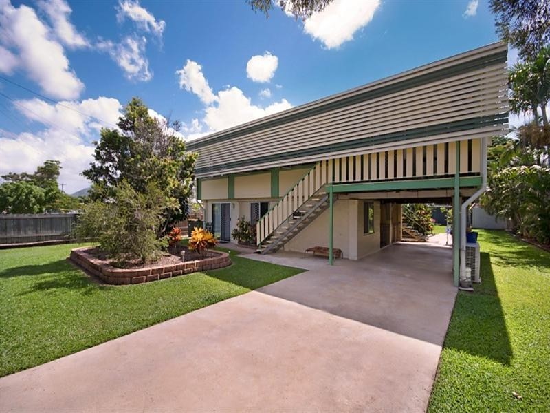 176 Upper Miles Avenue, Kelso QLD 4815