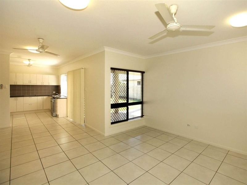 10 Summerland Drive, Deeragun QLD 4818