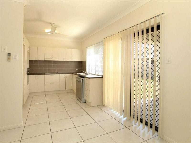 10 Summerland Drive, Deeragun QLD 4818