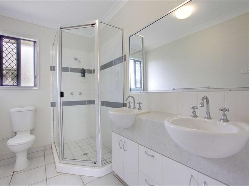43 Elphinstone Drive, Kirwan QLD 4817