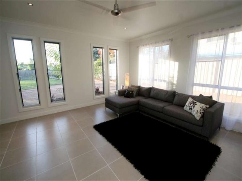 28 Peter Street, Kelso QLD 4815