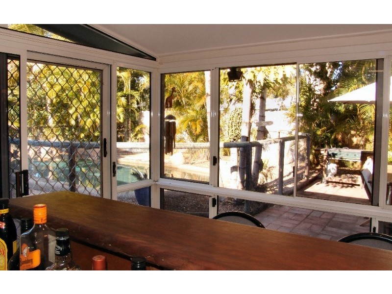 17 Bunya Street, Bushland Beach QLD 4818