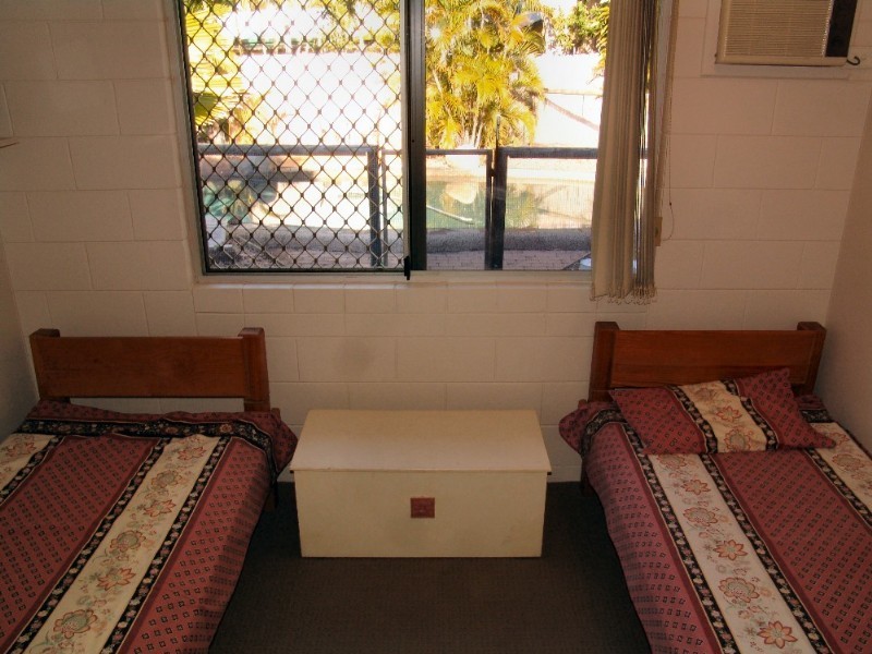 17 Bunya Street, Bushland Beach QLD 4818