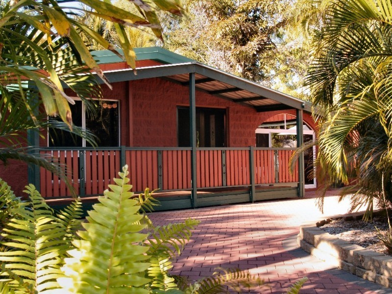 17 Bunya Street, Bushland Beach QLD 4818