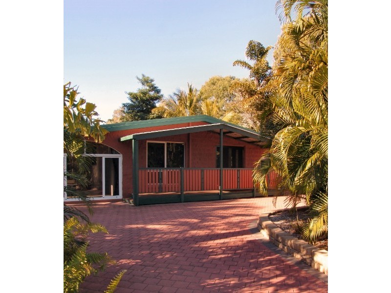 17 Bunya Street, Bushland Beach QLD 4818