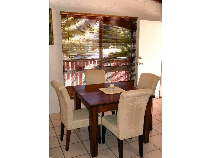 17 Bunya Street, Bushland Beach QLD 4818