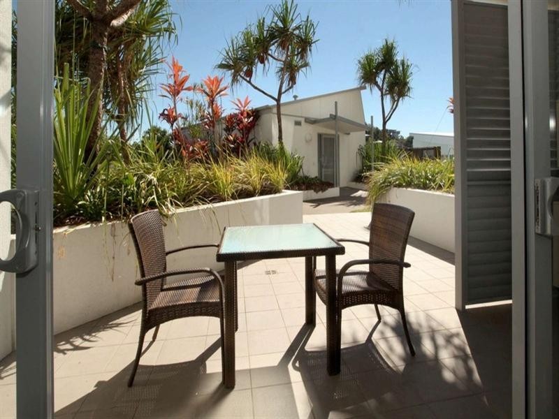 202/2 Dibbs Street, South Townsville QLD 4810