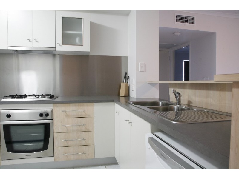 8/51 Stanley Street, Townsville City QLD 4810