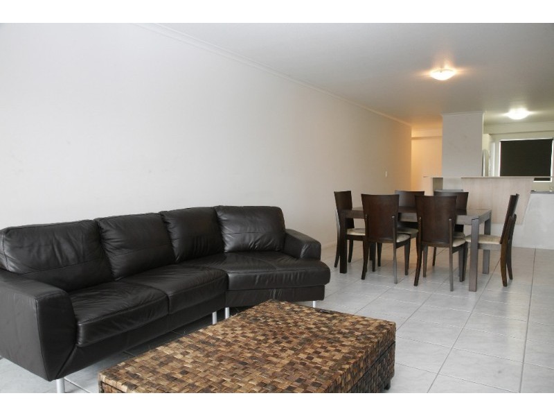 8/51 Stanley Street, Townsville City QLD 4810