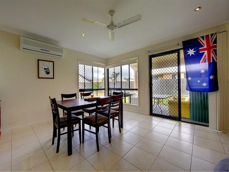 8 Anchorage Circuit, Bushland Beach QLD 4818