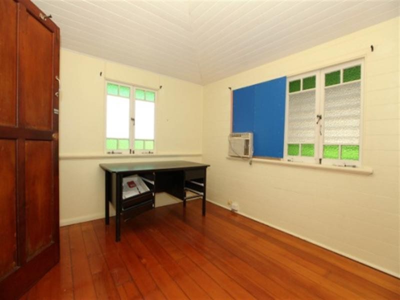 31 French Street, Pimlico QLD 4812