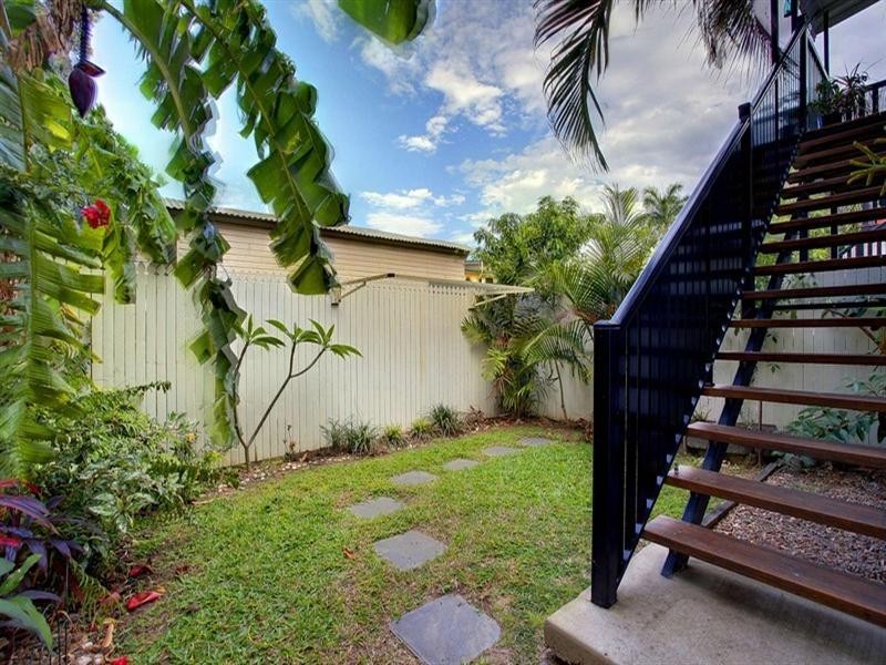 3/7 Warburton Street, North Ward QLD 4810
