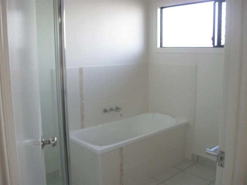 Mount Louisa QLD 4814