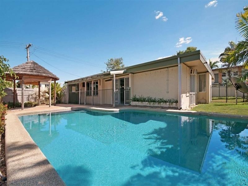 17 Bryant Street, Cranbrook QLD 4814