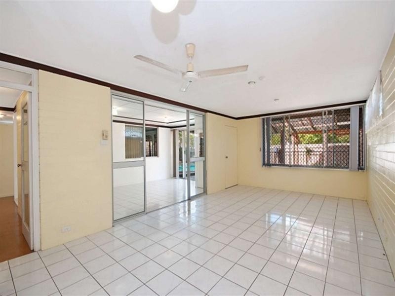 17 Bryant Street, Cranbrook QLD 4814