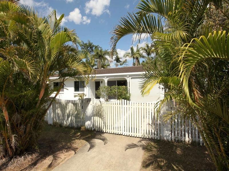 12 Pine Street, Kirwan QLD 4817