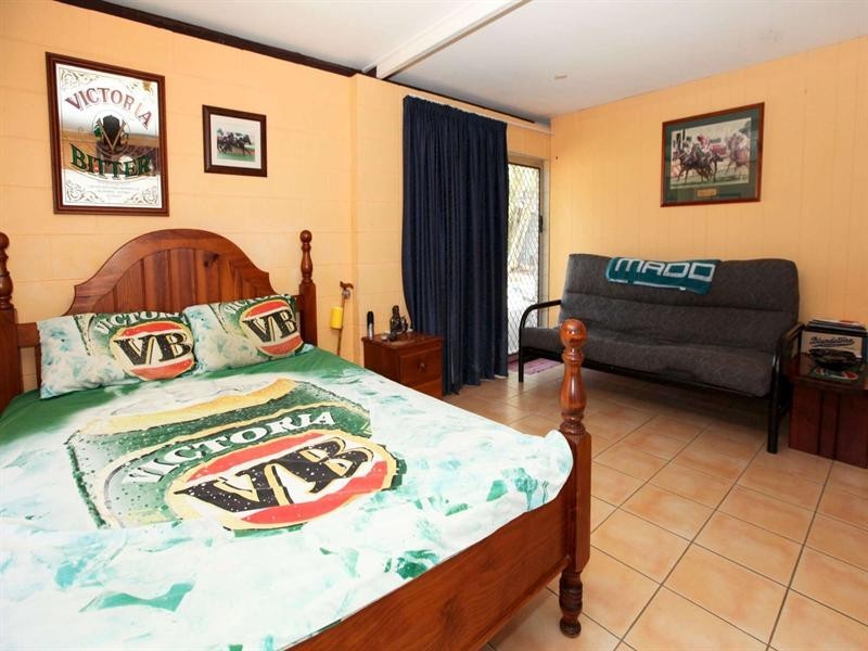 12 Pine Street, Kirwan QLD 4817