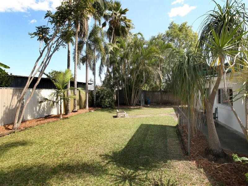 12 Pine Street, Kirwan QLD 4817