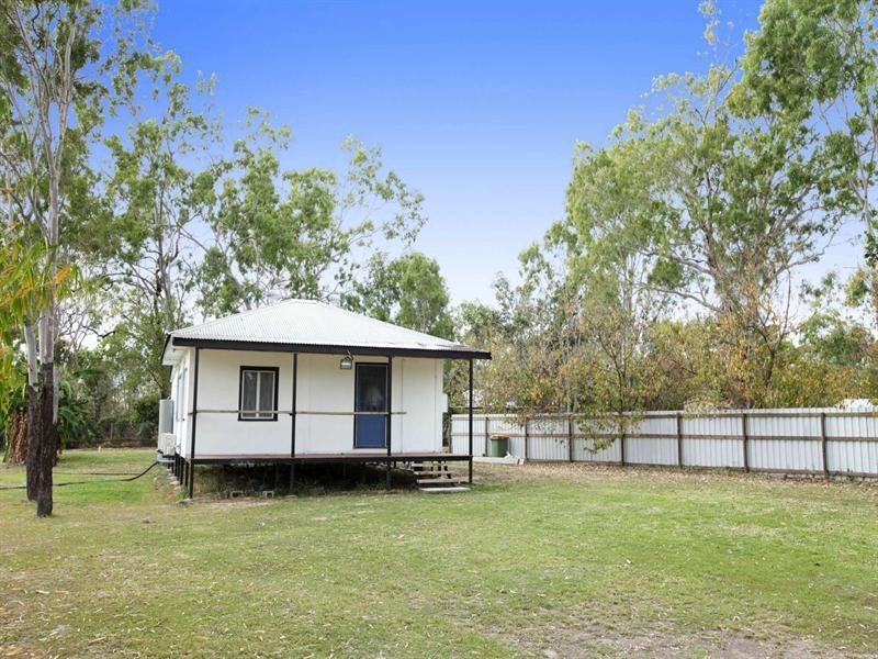 4 Grey Boots Circle, Kelso QLD 4815