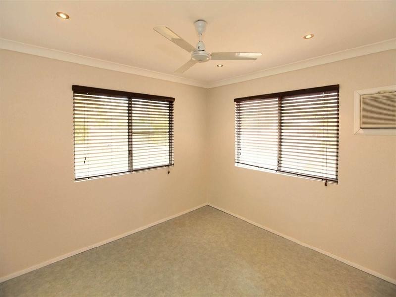 4 Grey Boots Circle, Kelso QLD 4815