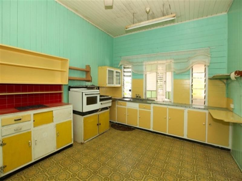 15 Hubert Street, South Townsville QLD 4810