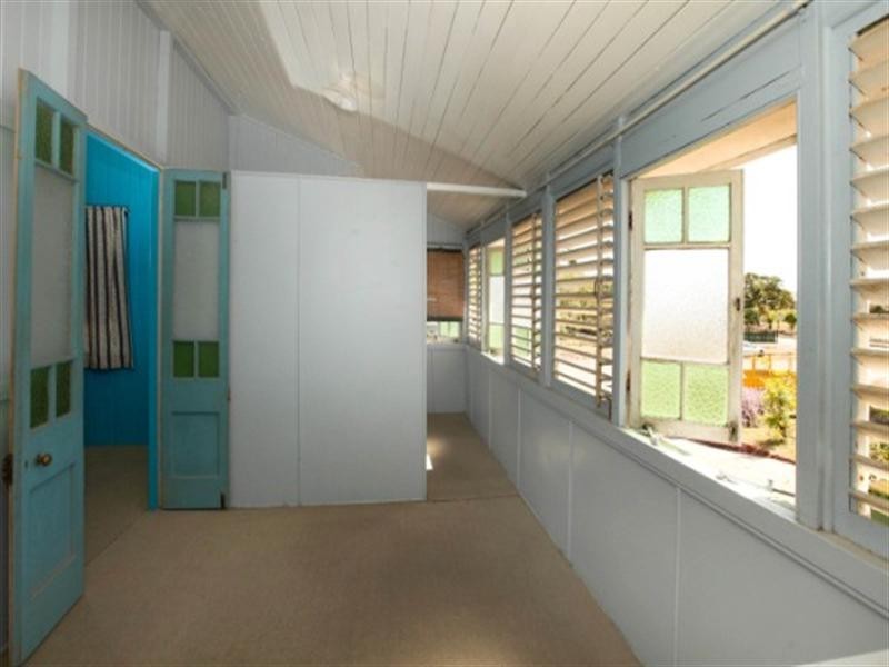 15 Hubert Street, South Townsville QLD 4810