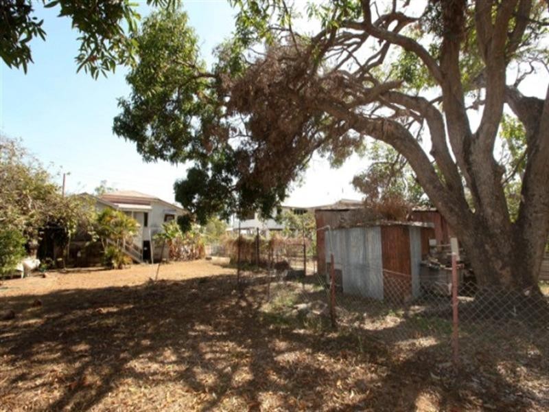 15 Hubert Street, South Townsville QLD 4810