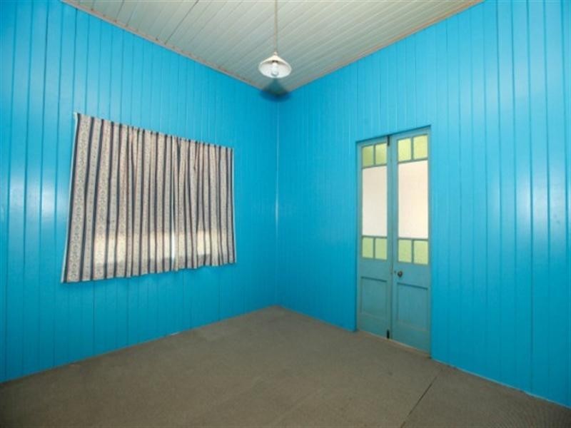 15 Hubert Street, South Townsville QLD 4810