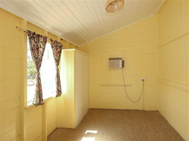 15 Hubert Street, South Townsville QLD 4810