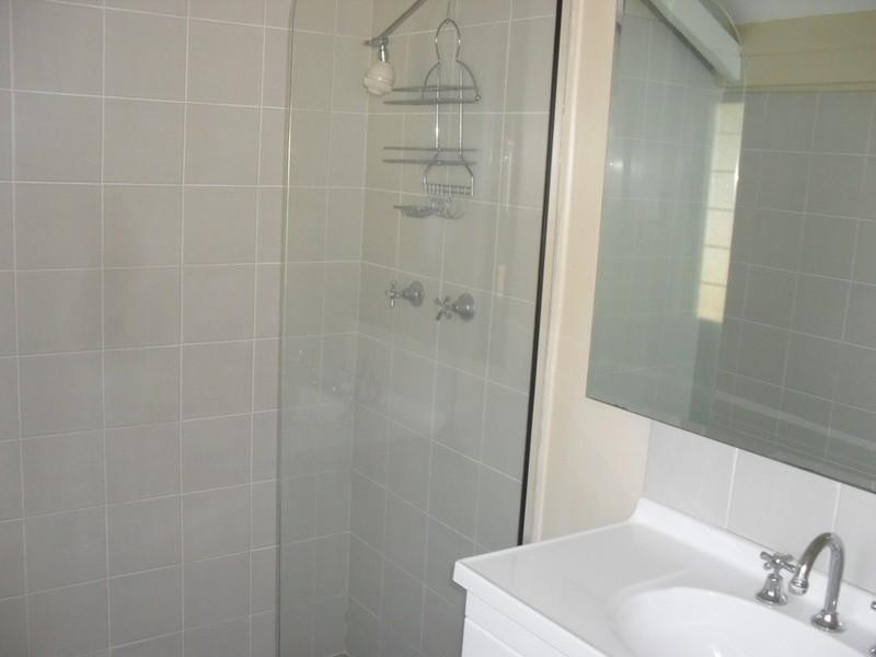 4 Morehead Street, South Townsville QLD 4810