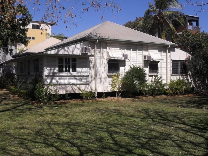4 Morehead Street, South Townsville QLD 4810