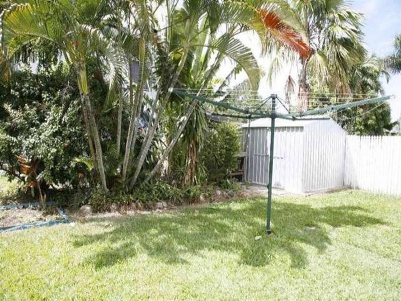 27 Sonia Street, Rasmussen QLD 4815