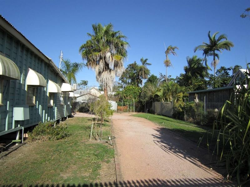 105 Perkins Street, South Townsville QLD 4810